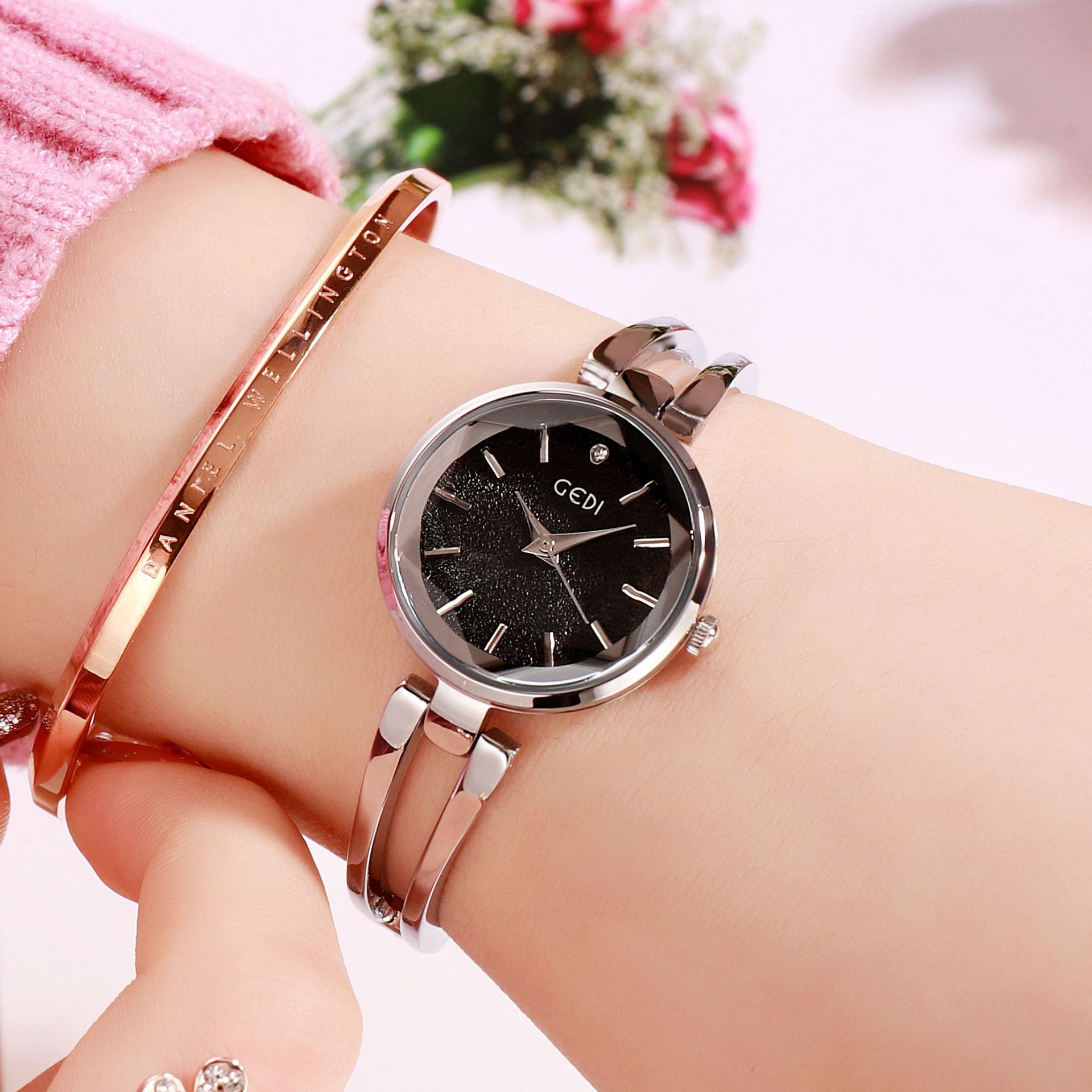 Women Stainless Steel Waterproof Bracelet Watch with Spiral Case for
